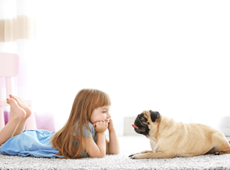 chien et enfant